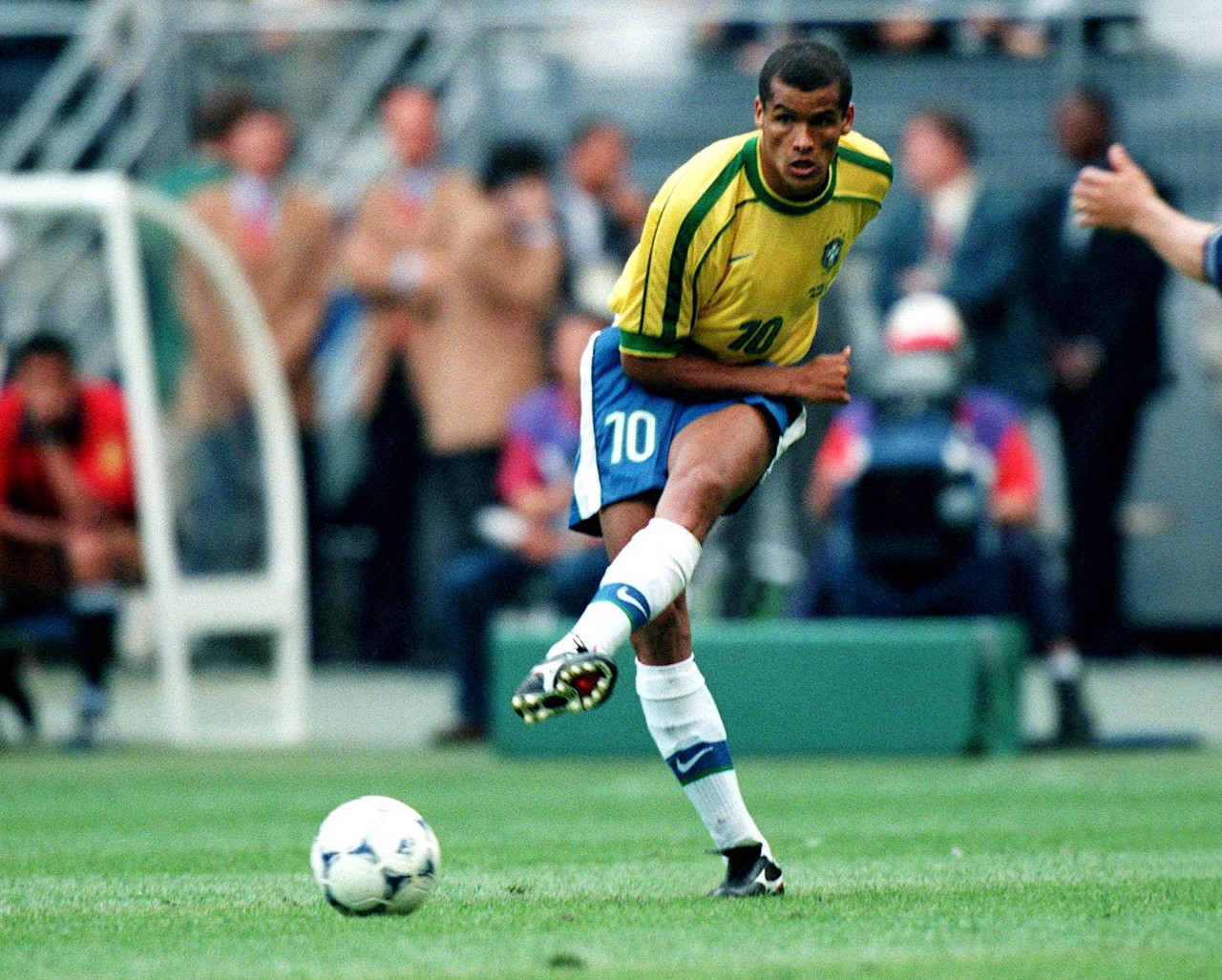 完成了他生 完成了他生