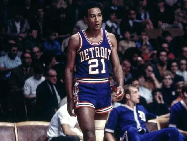 脚下配合 脚下配合